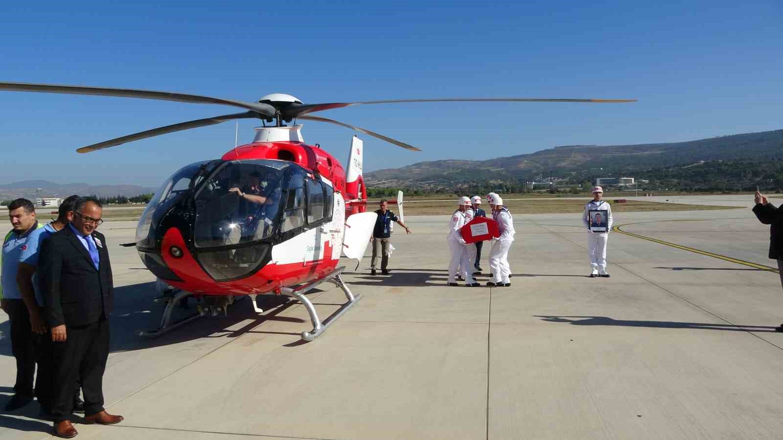 Şehit Piyade Uzman Çavuş Burak Geniş’in cenazesi Çanakkale’ye getirildi