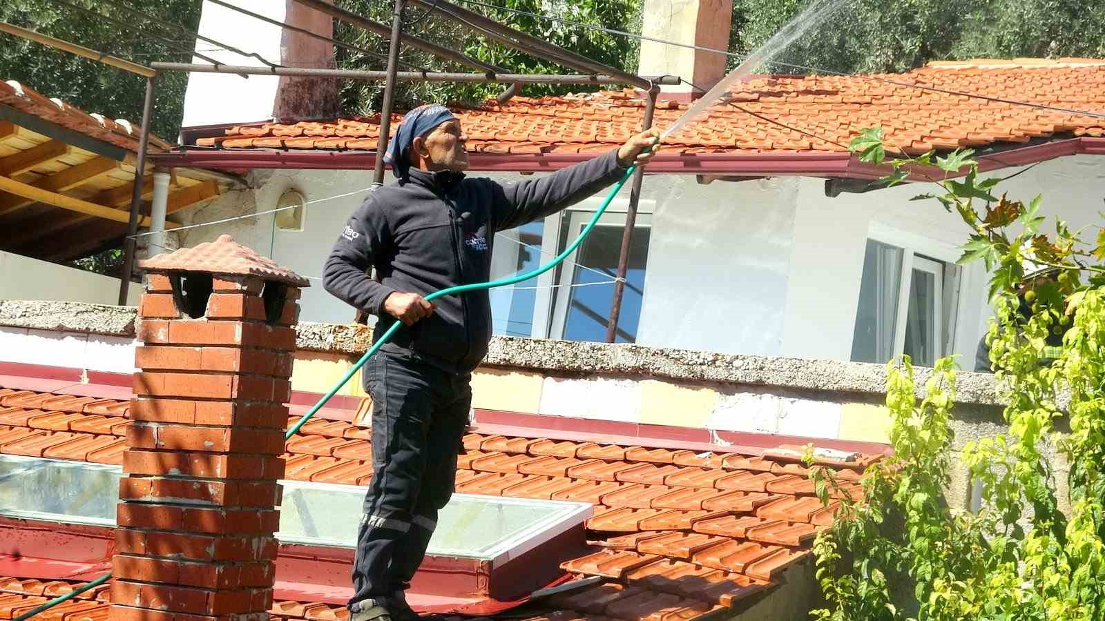 Muğla’da metruk binada yangın paniği - 6