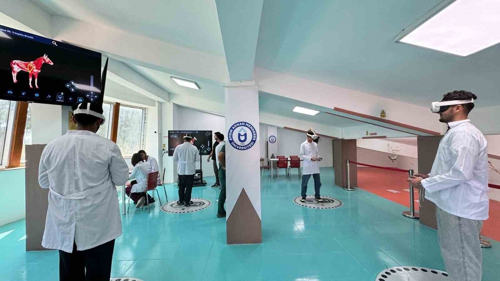 ADÜ’de öğrenciler üç boyutlu inceliyor - 3
