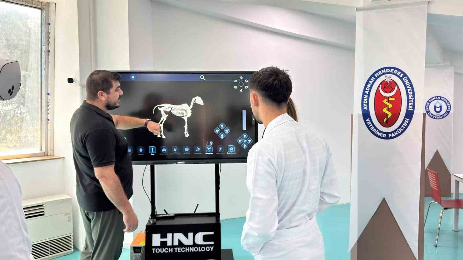ADÜ’de öğrenciler üç boyutlu inceliyor - 4